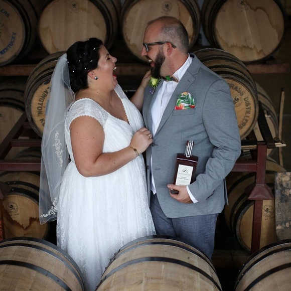 Meet your Posher, Lauren (or LaLa!) - Picture 7 of 8